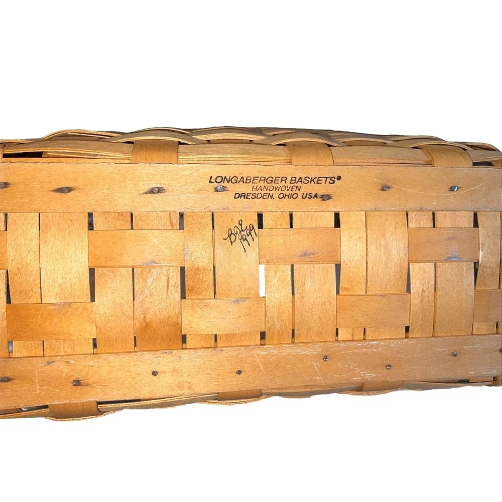 Longaberger 1999 Vanity Basket